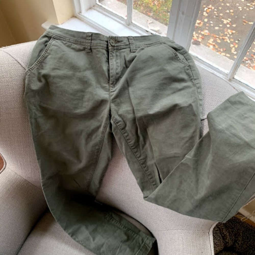 Women's Boyfriend Chino Pants - A New Day size 4